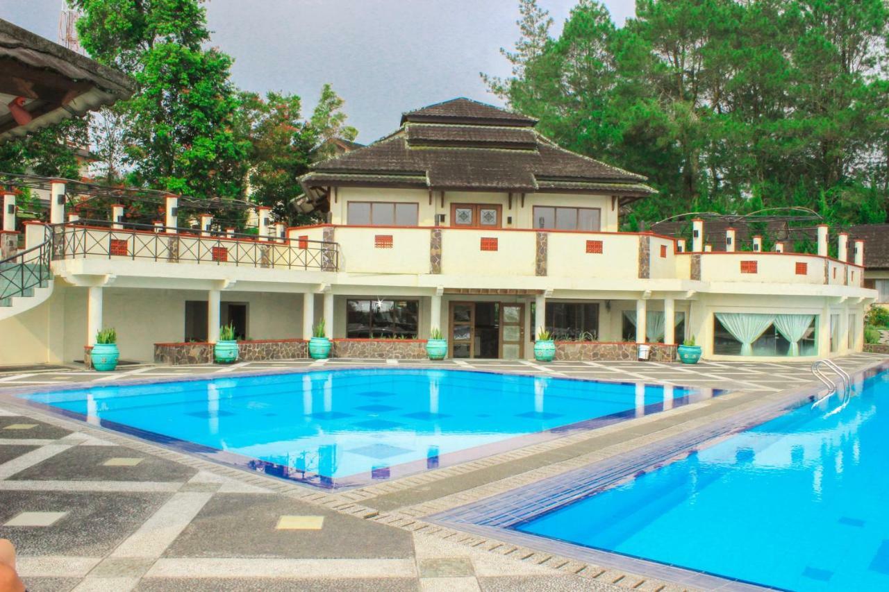 Parkside Nuansa Maninjau Resort Luaran gambar